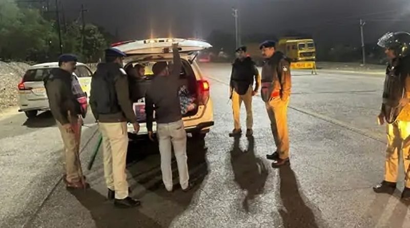 डायल-112 के पायलट से गुमटी वालों ने की मारपीट