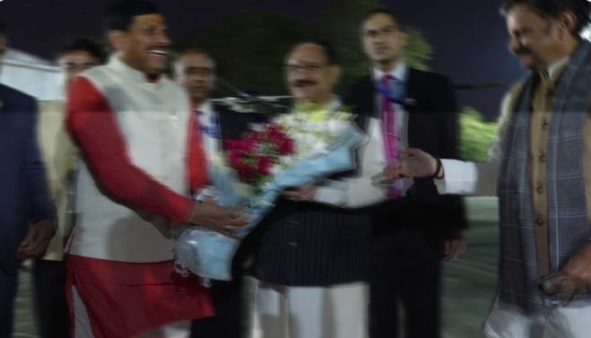 केंद्रीय मंत्री नड्डा का भोपाल में जनप्रतिनिधियों ने किया स्वागत