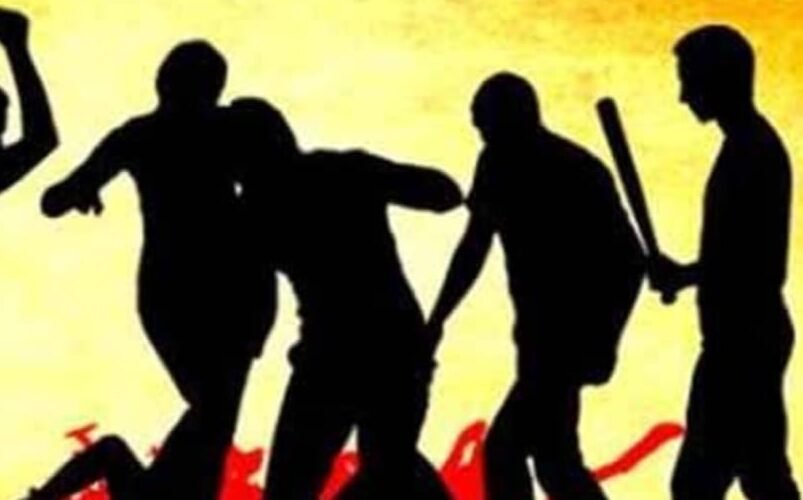 पैसे के लेनदेन पर दो पक्ष भिड़े, चली कुल्हाड़ी, दो घायल
