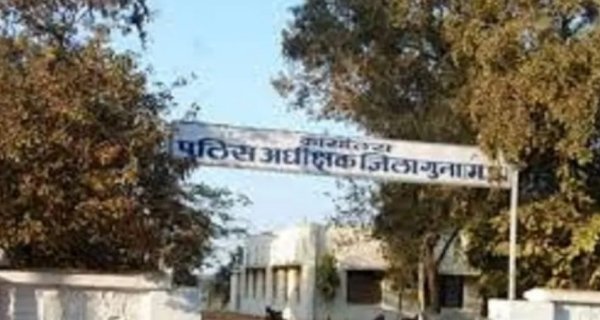 सहरिया महिला को फोन पर गालियां, एक माह बाद भी FIR दर्ज नहीं