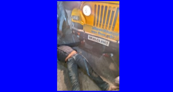 कनाडिया रोड पर निगम रिमूवल अभियान के दौरान विवाद: ठेले वालों ने मारपीट का आरोप लगाया