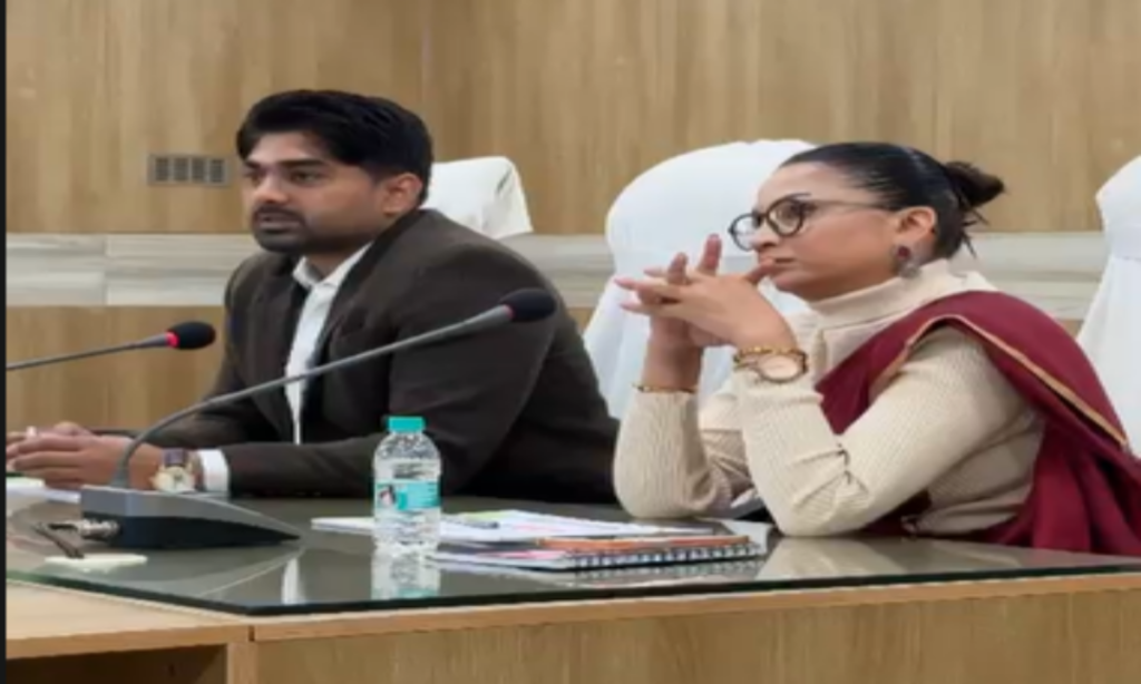 पार्कों और चौराहों का औद्योगिक इकाइयां करेंगी सौंदर्यीकरण