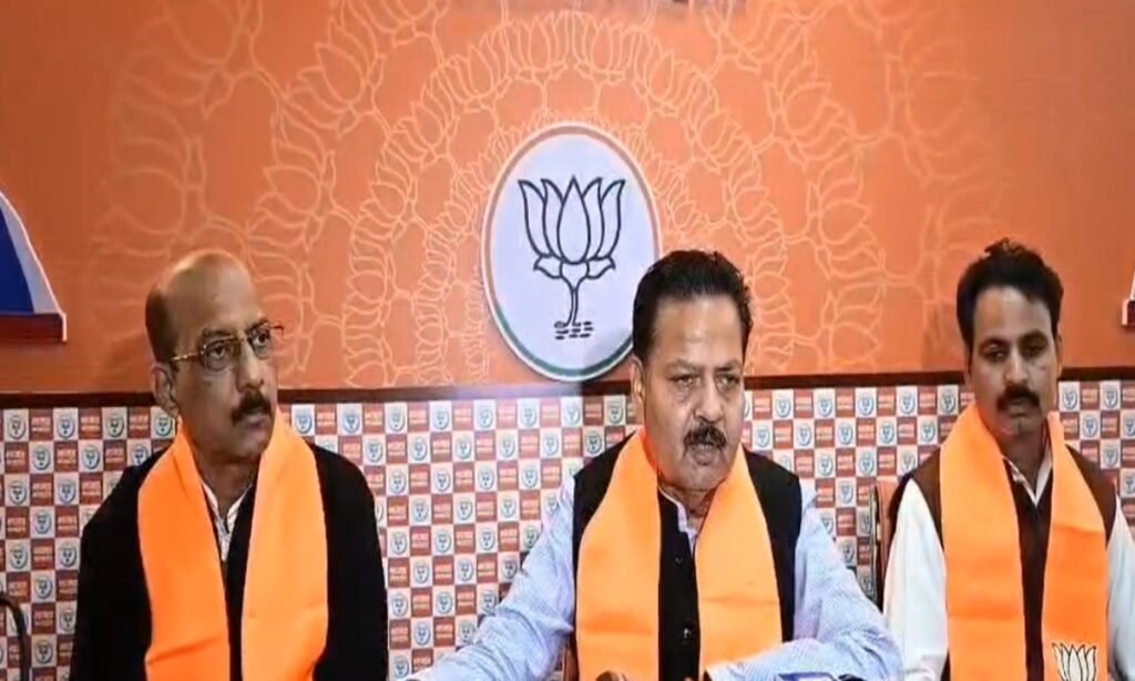 नकली शराब फैक्ट्री पर सियासत: पूर्व मंत्री रामपाल सिंह ने कांग्रेस विधायक पर लगाए संरक्षण के आरोप