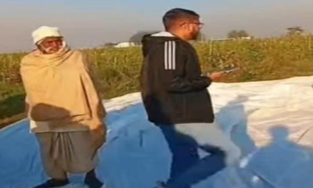 शिवपुरी के गाँव में गिरा पैराशूट, मौके पर भारतीय सेना का अमला पहुँचा