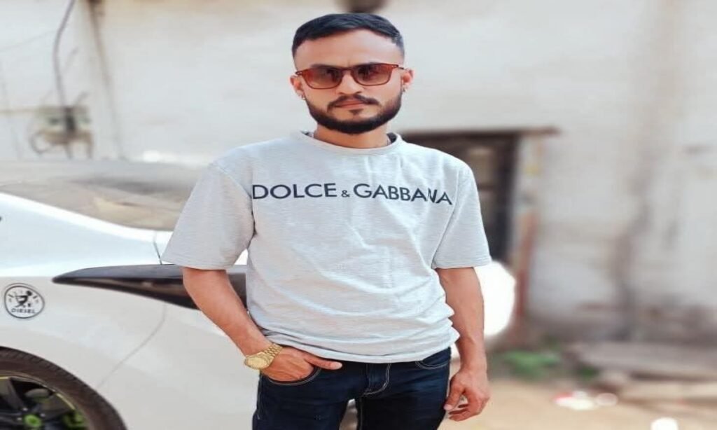 नाम बदलकर की युवती से दोस्ती, दो साल तक किया शोषण