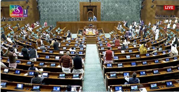 कांग्रेस सांसद ने राज्यसभा में उठाया रुपये में गिरावट का मुद्दा