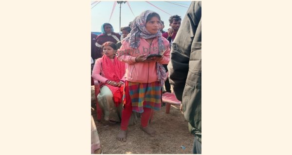 मंडप में दूल्हा-दुल्हन शादी में पूर्व प्रेमिका ने की हंगामेदार इंट्री