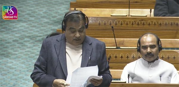 टोल टैक्स भुगतान प्रणाली का किया जा रहा है सरलीकरण : गडकरी