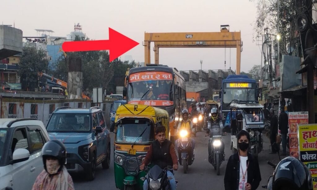 समय सीमा निकलने के बावजूद  पूरे नहीं हो पाए फ्लाई ओवर