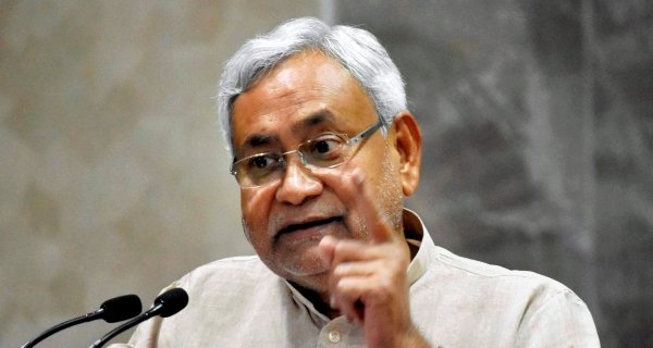 हिजाब विवाद के बाद सीएम नीतीश कुमार की सुरक्षा बढ़ी, खुफिया अलर्ट के बाद कड़े इंतज़ाम