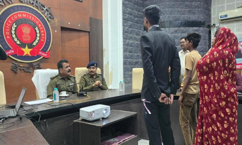 जोन-3 में पुलिस कर रही नवाचार: नशा छोड़ने बच्चों की लगाई ‘पाठशाला’ किया परिवारों संग संवाद