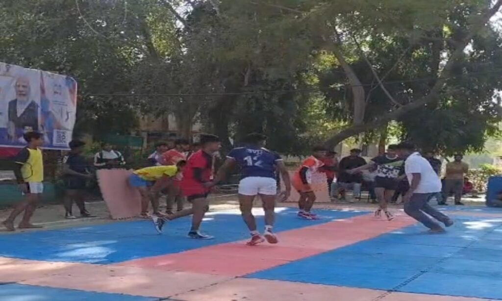 सांसद खेल महोत्सव में परंपरागत प्रतिभागिताएं: खिलाडिय़ों ने दिखाया दमखम