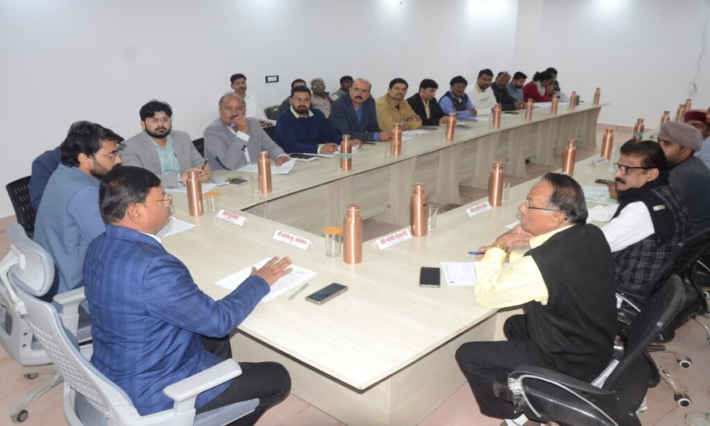 नगर सरकार के मंत्रिमंडल की बैठक स्थगित