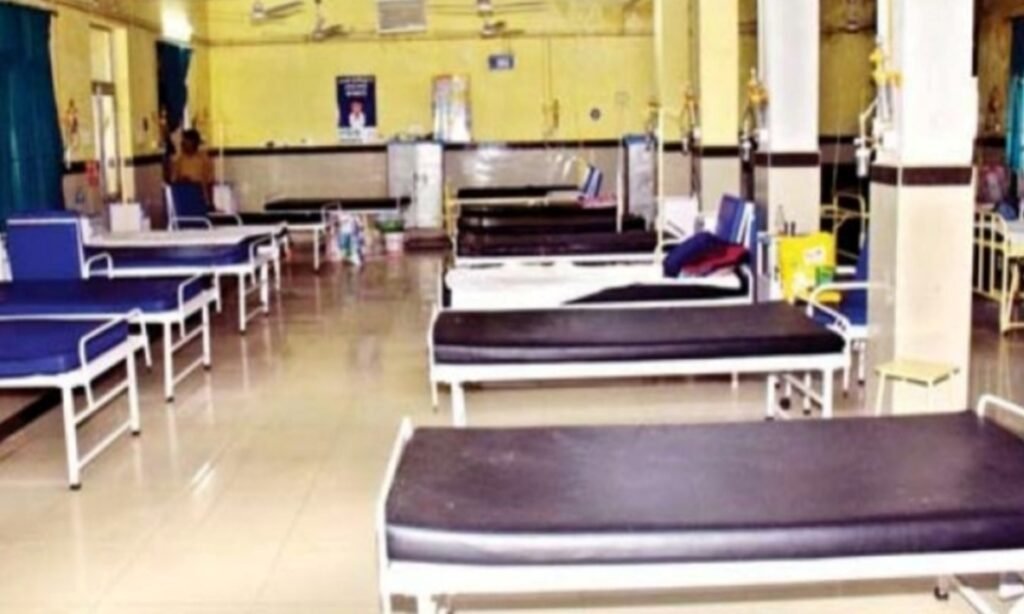 विक्टोरिया के पलंग खाली, ड्यूटी का समय काट रहा स्टाफ