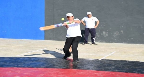 बीएचईएल भोपाल में अधिकारियों के मैत्रीपूर्ण क्रिकेट मैच का आयोजन, पारिवारिक सहभागिता से बढ़ा उत्साह