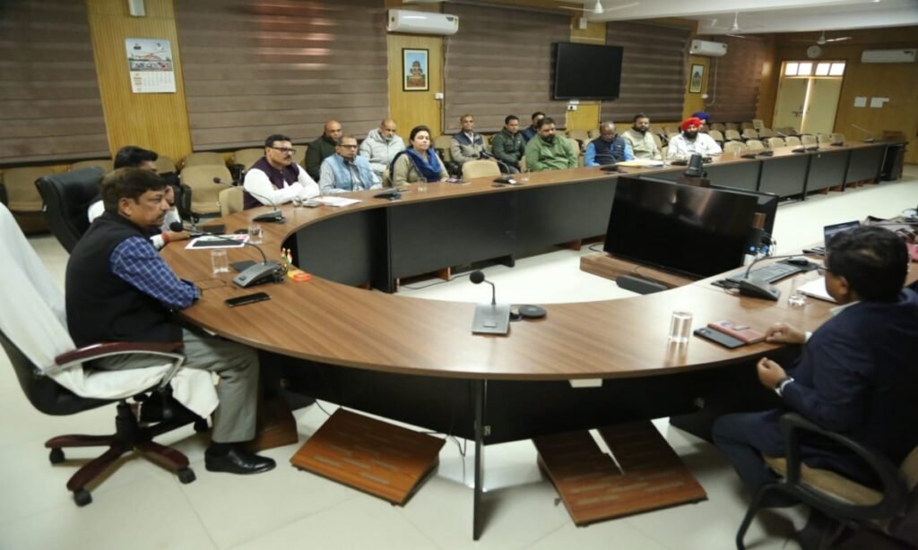 सागर में हवाई सेवा विस्तार की दिशा में बड़ा कदम, ढाना हवाई पट्टी को 1800 मीटर तक बढ़ाने की तैयारी