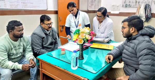 शासकीय अस्पतालों का औचक निरीक्षण,चिकित्सा टीम ने व्यवस्थाओं का लिया जायजा