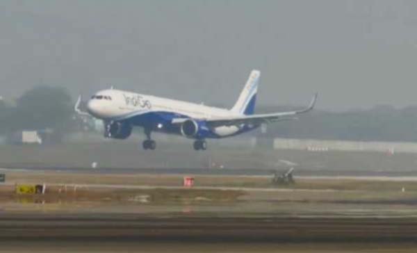 डीजीसीए का इंडिगो पर 22 करोड़ का जुर्माना, 50 करोड़ की बैंक गारंटी जमा कराने का निर्देश