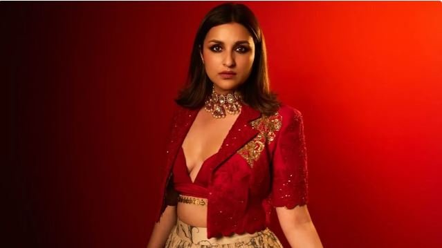 मां बनने के बाद परिणीति चोपड़ा ने साझा किया अपना ‘सीक्रेट मंत्र’, पोस्टपार्टम फेज में खुद को मानसिक रूप से फिट रखने के लिए अपना रहीं यह खास लाइफस्टाइल