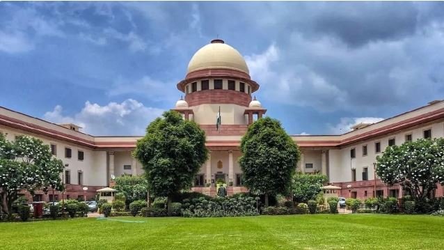 वोटर लिस्ट में ‘विशेष पुनरीक्षण’ पर सुप्रीम कोर्ट में आज होगी निर्णायक सुनवाई; निर्वाचन आयोग ने कहा- विदेशी नागरिकों को हटाना हमारा संवैधानिक अधिकार और जिम्मेदारी