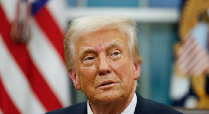 ईरान के साथ व्यापार करने वाले देशों पर अमेरिका ने 25 प्रतिशत शुल्क लगाया