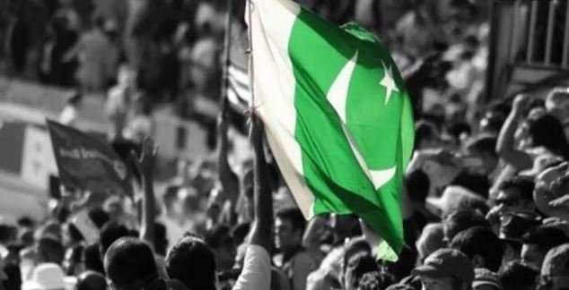 पाकिस्तान चुनाव आयोग का ऐतिहासिक एक्शन, संपत्ति का ब्यौरा न देने पर 159 सांसदों और विधायकों की सदस्यता निलंबित, शहबाज सरकार के सामने खड़ा हुआ बड़ा विधायी संकट