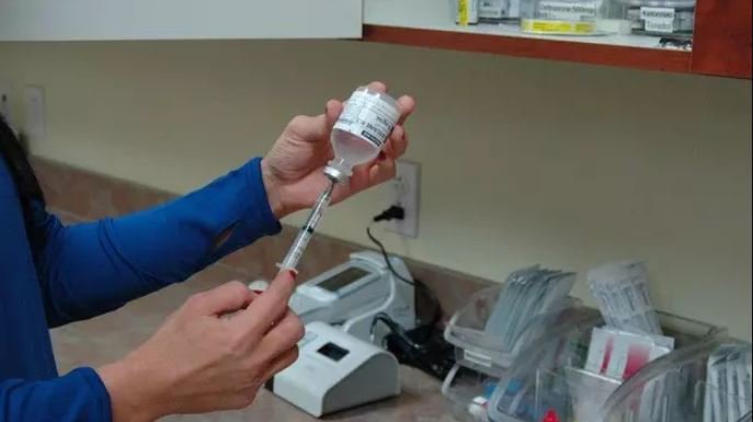 चेचक टीकाकरण रणनीति विकसित करने वाले चिकित्सक विलियम एच. फोएगे का निधन