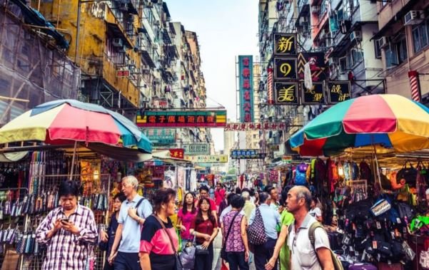 हांगकांग के भीड़ भरे बाजार से दिनदहाड़े 5.8 करोड़ येन की चोरी