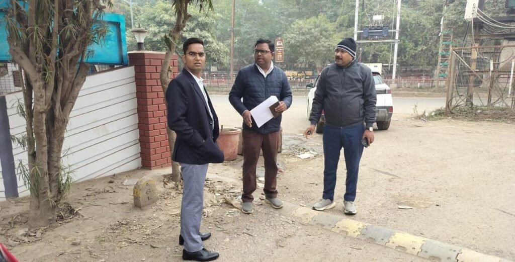 निगमायुक्त ने किया सड़कों का निरीक्षण