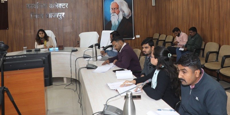 सभी नगरीय निकाय पानी का नमूना लेकर जांच करवाएं: कलेक्टर