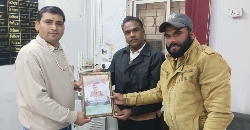 नागदा थाना प्रभारी गवरी सम्मानित