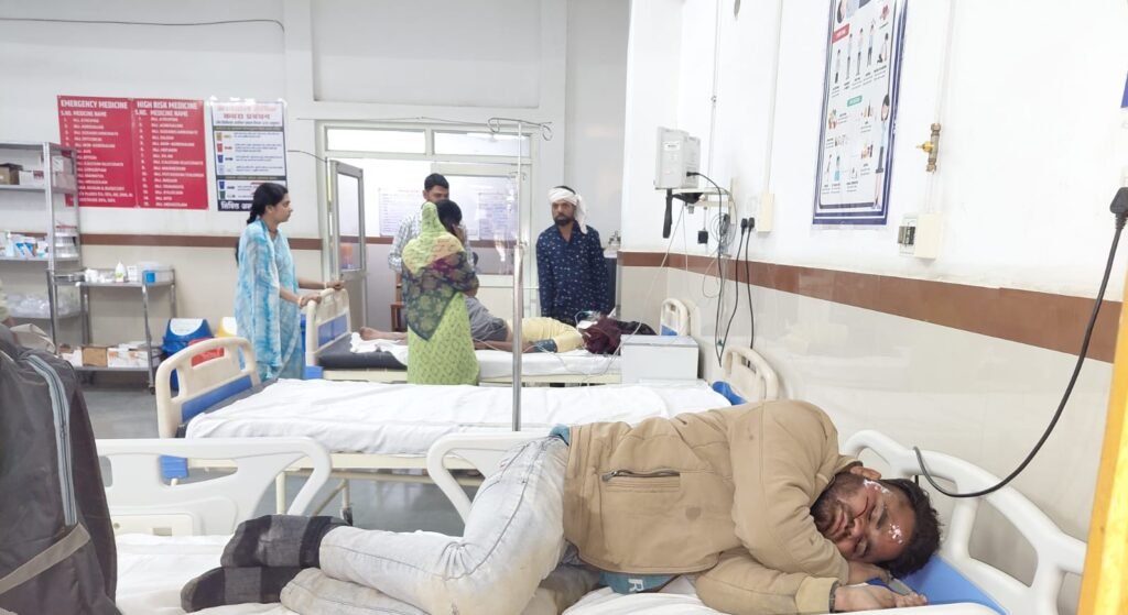 अलग-अलग स्थान पर सड़क किनारे घायल मिले दो युवक,एक गंभीर नागपुर रेफर