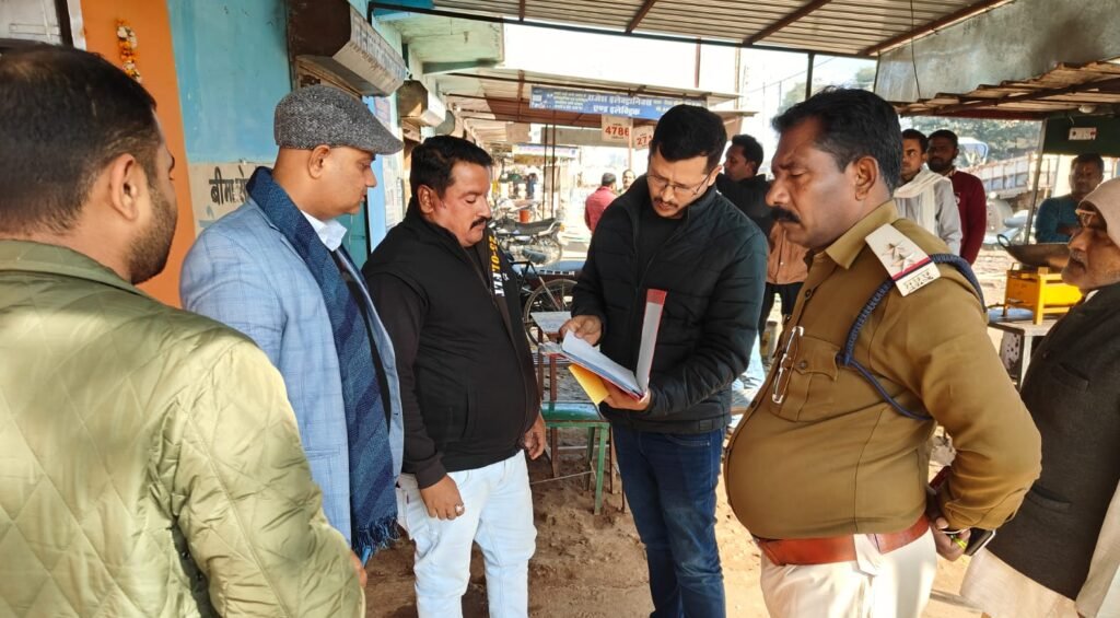 हत्था में दो मेडिकल स्टोरों को तहसीलदार ने किया सील