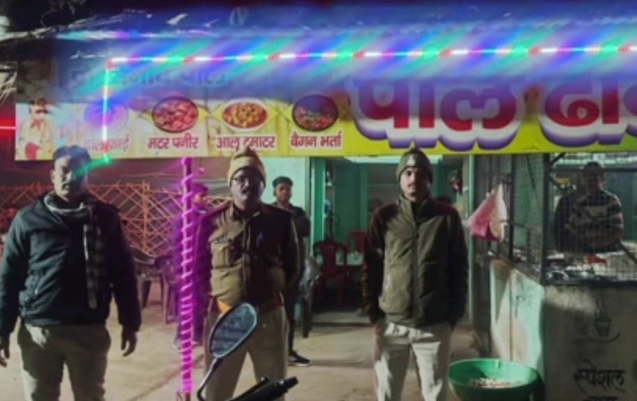 ओरछा रोड पर चेकिंग अभियान ढाबों पर सख्ती