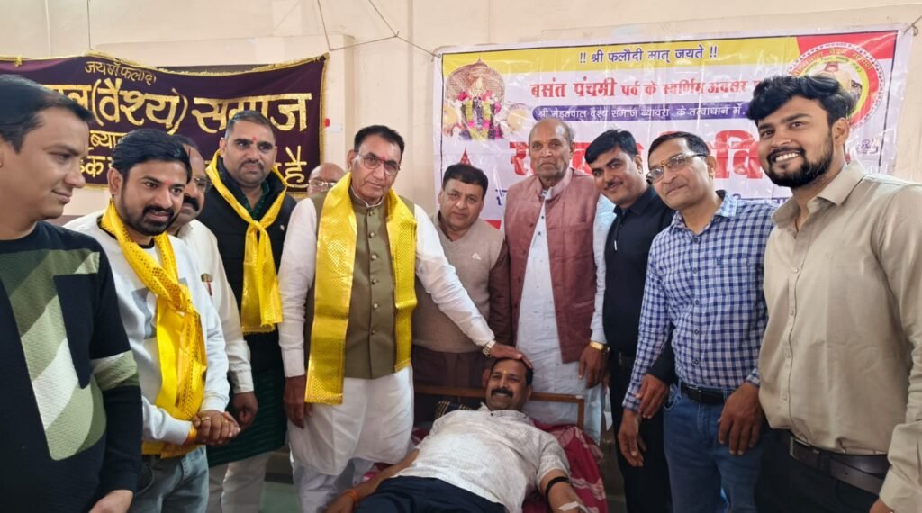 रथ पर सवार हो नगर भ्रमण पर निकलेगी माँ फलौदी 