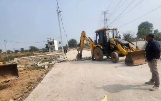 केदारपुर की बेशकीमती सरकारी जमीन से हटाए अतिक्रमण हटवाए