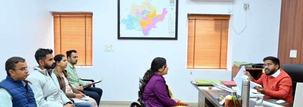 राजस्व वसूली में लाएं तेजी, विकास कार्यों को दें गति: अपर आयुक्त 