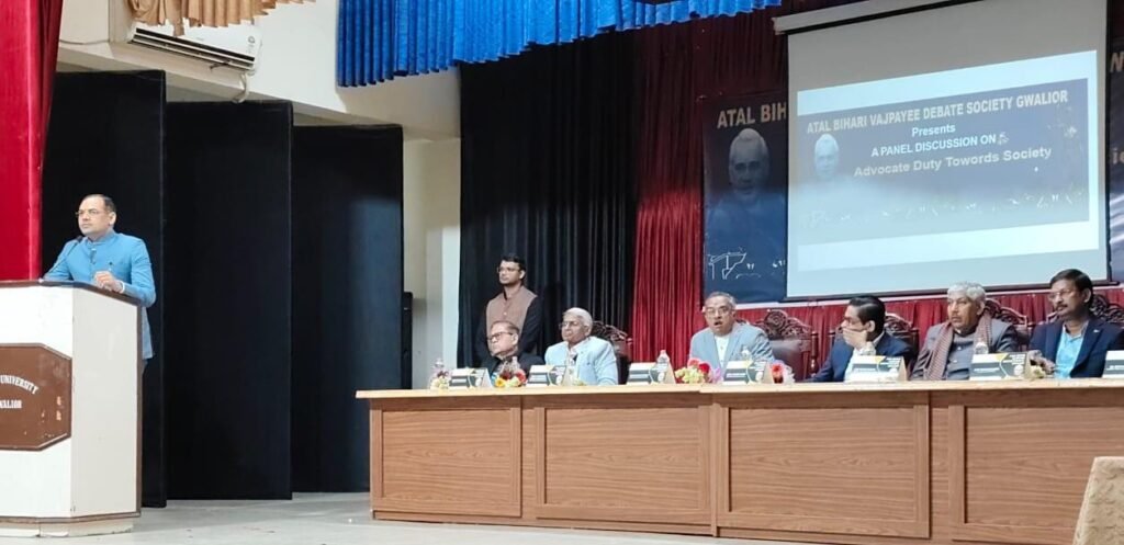 जेयू में पैनल वार्ता: समाज के प्रति अधिवक्ताओं के कर्तव्यों पर मंथन