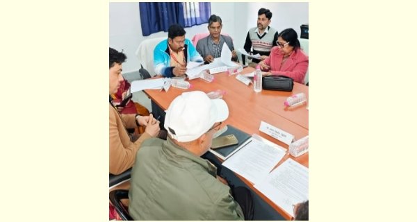 विद्यार्थियों के आत्महत्या प्रवृत्ति की रोकथाम हेतु (DTF) समिति की बैठक