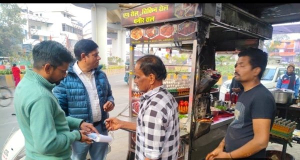 22 व्यापारियों के खिलाफ की गई चालानी कार्रवाई