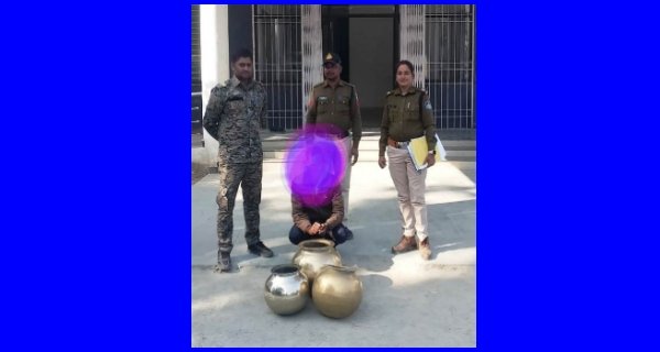 पीतल का तीन बटुआ बरामद, 42 हजार की चोरी का खुलासा