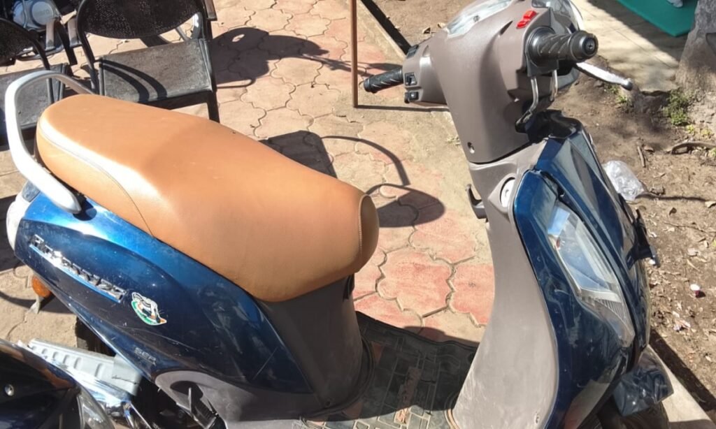 वाहन चोर गिरफ्तार