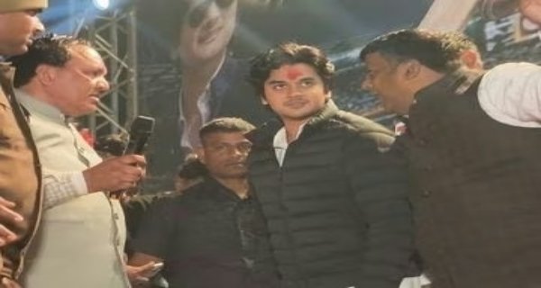 महाआर्यमन सिंधिया ने शिवपुरी में किया रोड शो, एमपीसीए अध्यक्ष बनने के बाद पहला दौरा