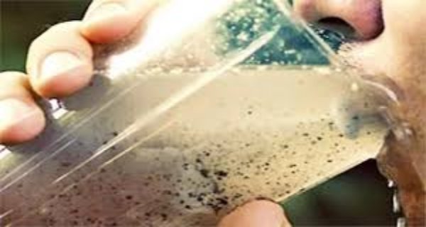 दूषित पानी से हैं शर्मसार