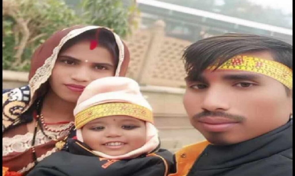 पति पत्नी और बच्ची के फांसी पर झूलते मिले शव