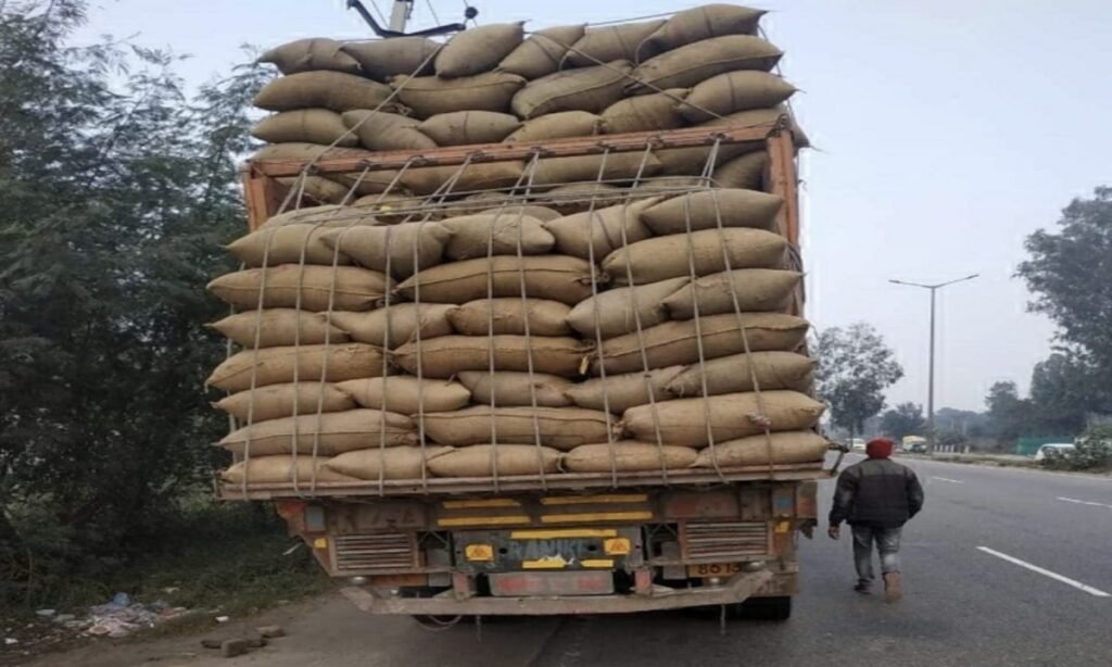 धान मिलिंग में दोहरी नीति, अंतर-जिला धान परिवहन में नियम ताक पर