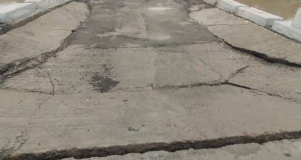 बेगमगंज में चकला नाले का जर्जर पुल भी हो सकता है धराशायी