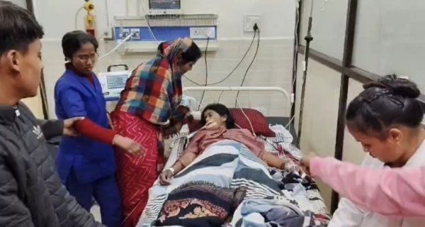 महिला की मौत पर डॉक्टर्स पर लापरवाही बरतने का आरोप