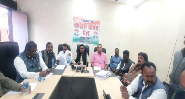 चौराहों में समानांतर सदन लगाकर जनता के बीच जाएगी कांग्रेस: नेता प्रतिपक्ष