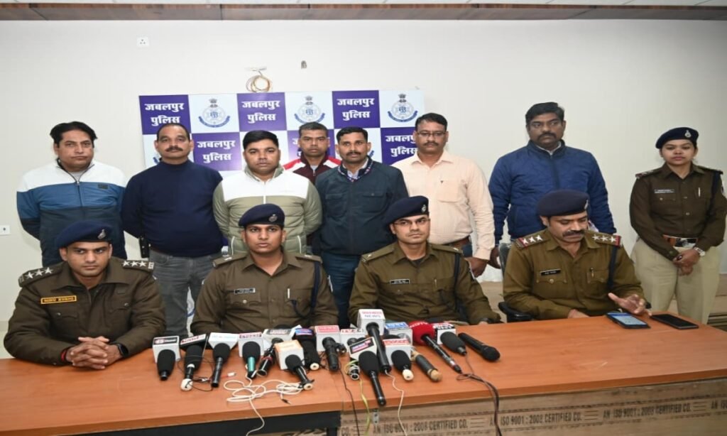 यूपी-महाराष्ट्र से दो डकैतों को उठा लाई पुलिस